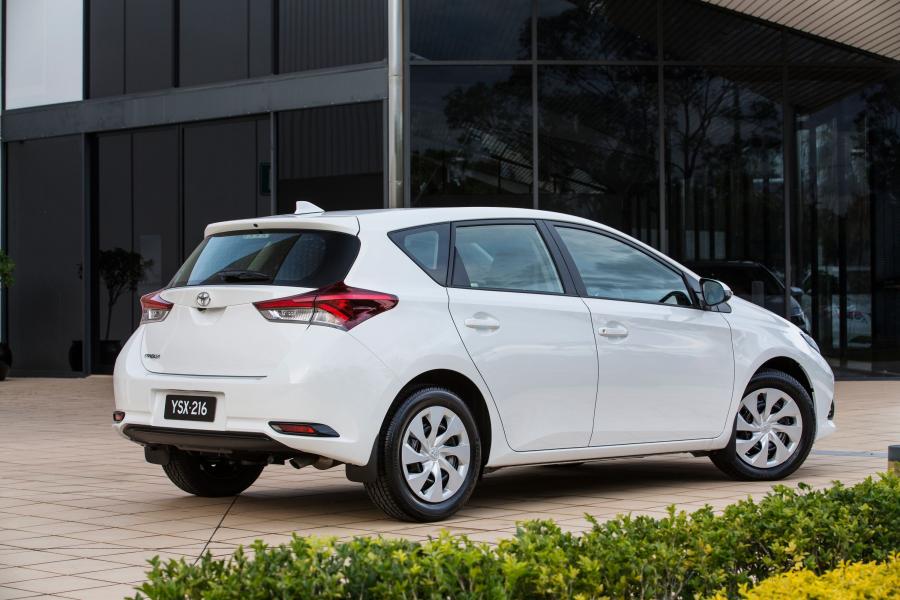  Toyota Corolla Ascent 2015 года  (фото 2 из 4)